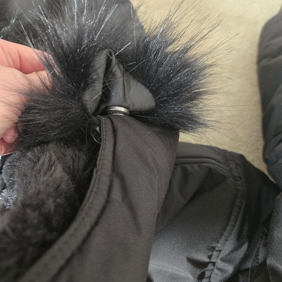 Abercrombie & Fitch Kids Girls Black Quilted Puffer Jacket 15/16 - Picture 6 of 13